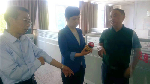 萬州區委常委，統戰部長羅瑩同誌，萬州區工商聯領導一行來伴釀造有限公司調研