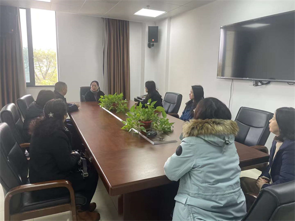 重慶市萬州區伴神釀造有限公司走進渝東北具權威檢測機構—重慶市萬州食品藥品檢驗所參觀，學習！