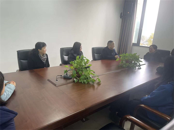 重慶市萬州區伴神釀造有限公司走進渝東北具權威檢測機構—重慶市萬州食品藥品檢驗所參觀，學習！